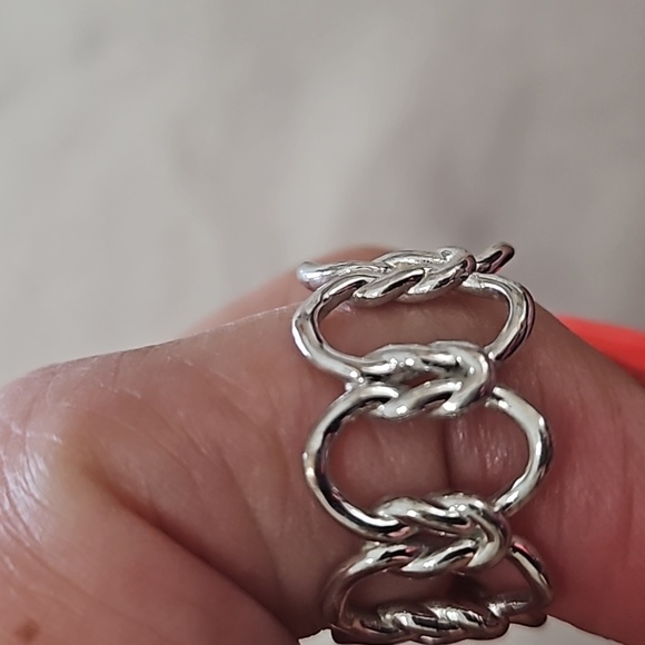 Ring - Picture 4 of 5